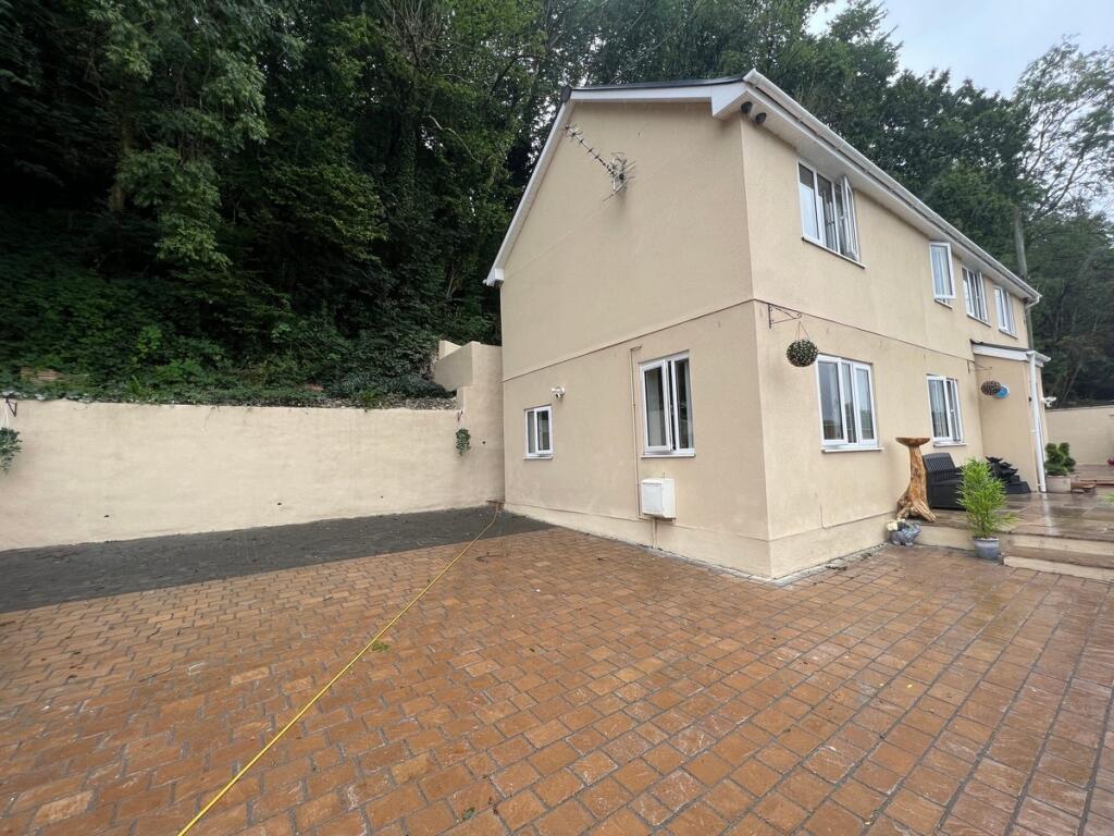 Additional property image - Woodlands House Tondu Road - Bridgend