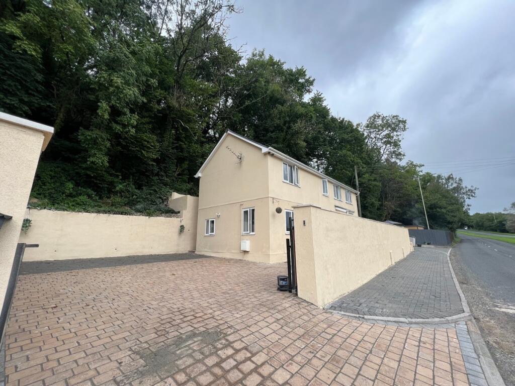Additional property image - Woodlands House Tondu Road - Bridgend