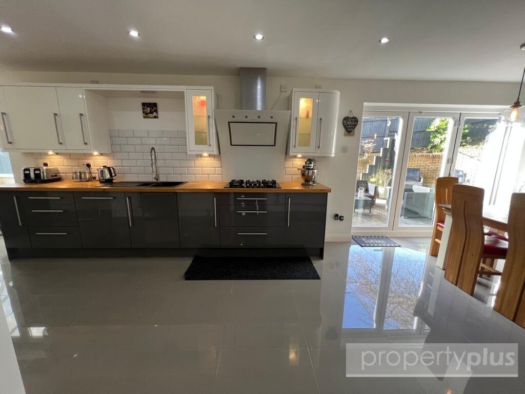 Additional property image - Graig Y Mynydd, Thomastown - Tonyrefail