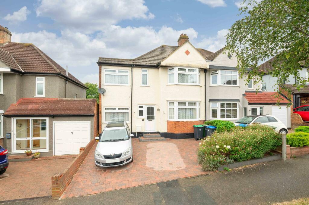 Main image of property: Somerset Avenue, Chessington, KT9