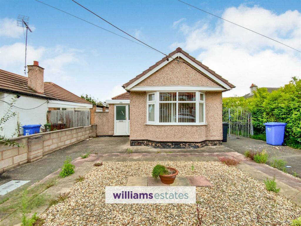 2 bedroom detached bungalow for sale in Grosvenor Avenue, Rhyl, LL18