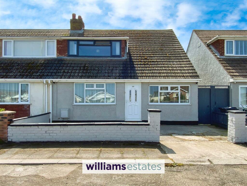 4 bedroom semidetached house for sale in Foryd Road, Kinmel Bay, LL18