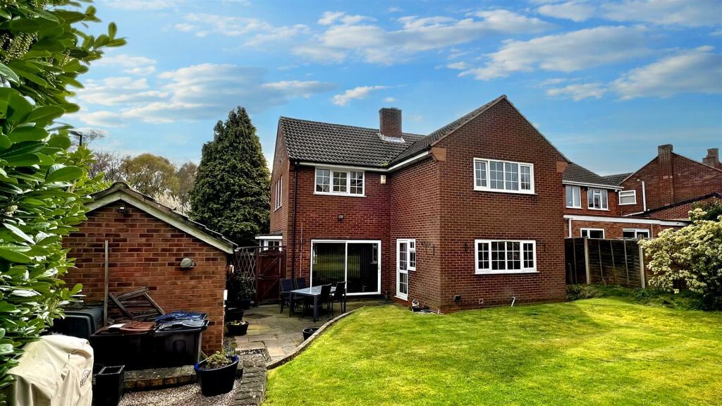 4 bedroom detached house for sale in Little Sutton Lane, Four Oaks