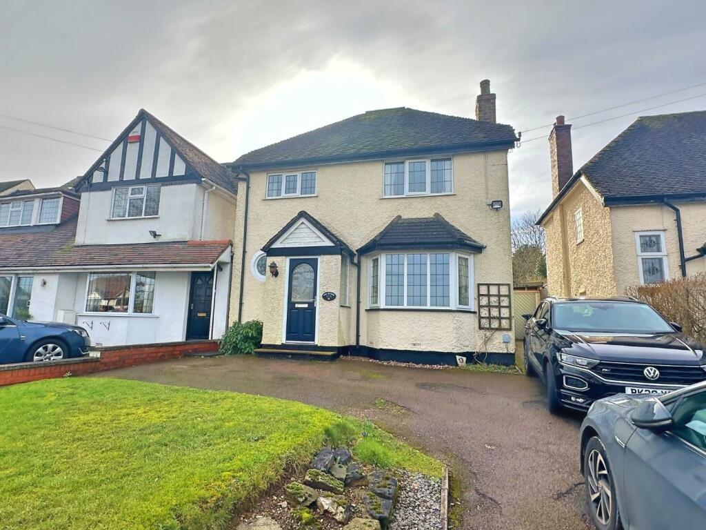 3 bedroom detached house for sale in Little Aston Lane, Little Aston