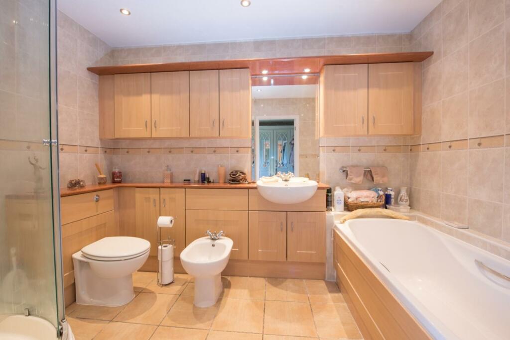 Additional property image - Netherstone Grove, Four Oaks, Sutton Coldfield