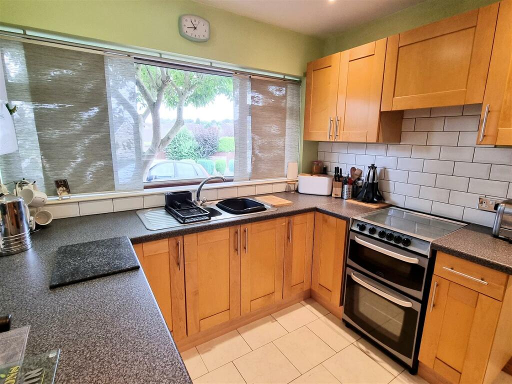 Additional property image - Grove Way, Streetly, Sutton Coldfield