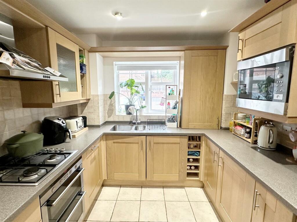 Additional property image - Ryknild Drive, Streetly, Sutton Coldfield