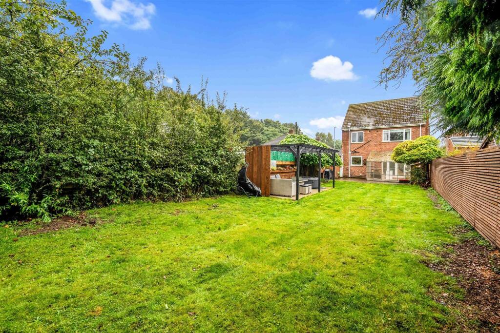 Additional property image - Windermere Drive, Streetly, Sutton Coldfield