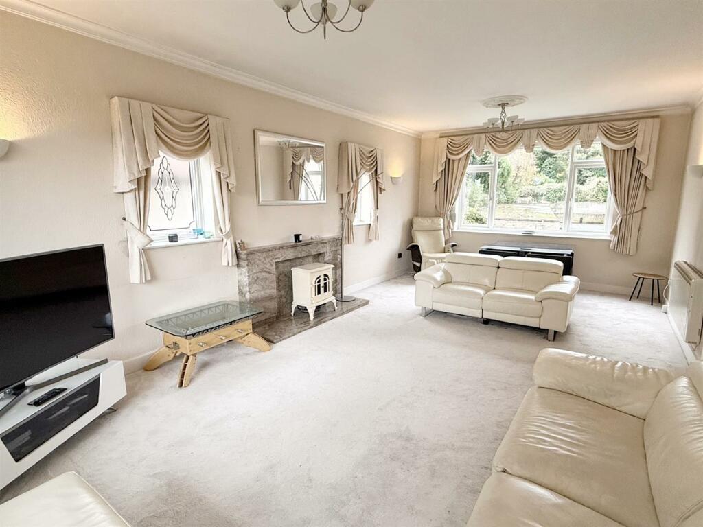 Additional property image - Seymour Gardens, Four Oaks