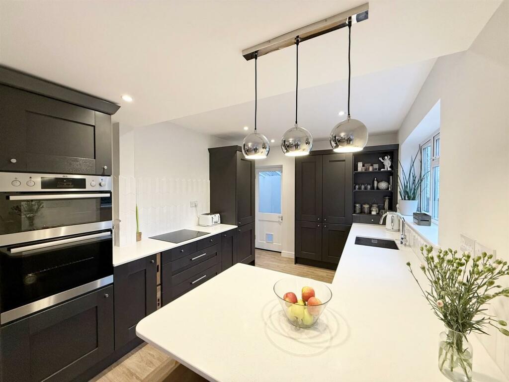 Additional property image - Sara Close, Four Oaks, Sutton Coldfield