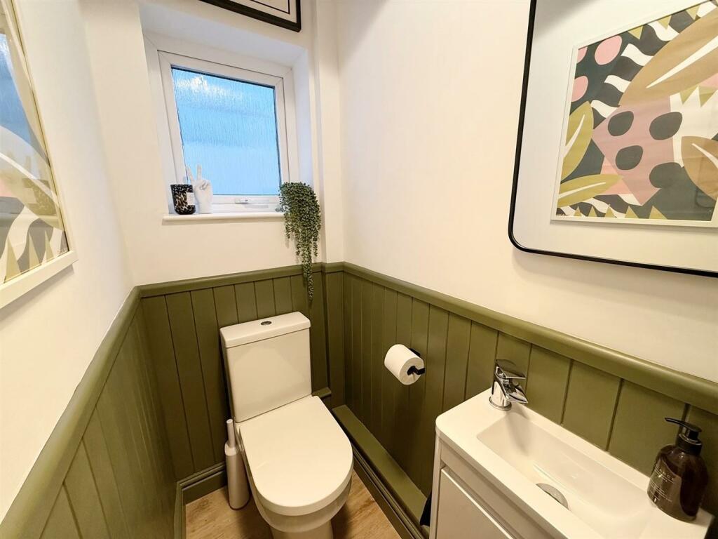 Additional property image - Sara Close, Four Oaks, Sutton Coldfield