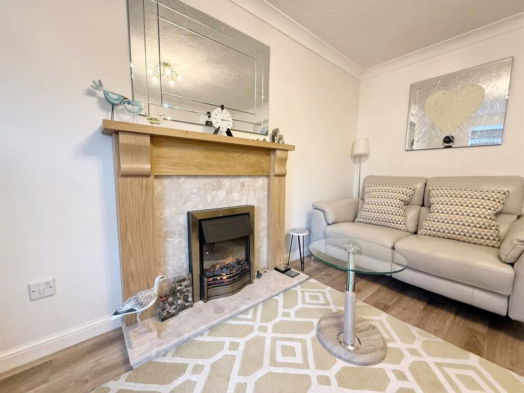 Additional property image - Bodicote Grove, Four Oaks, Sutton Coldfield