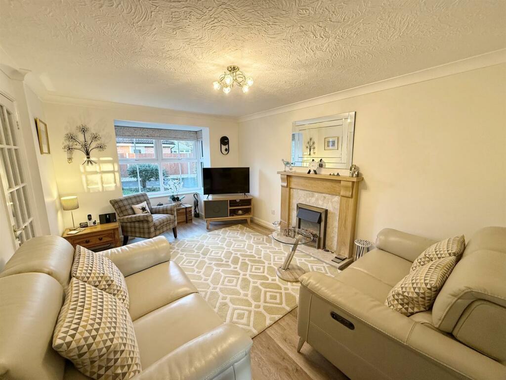 Additional property image - Bodicote Grove, Four Oaks, Sutton Coldfield