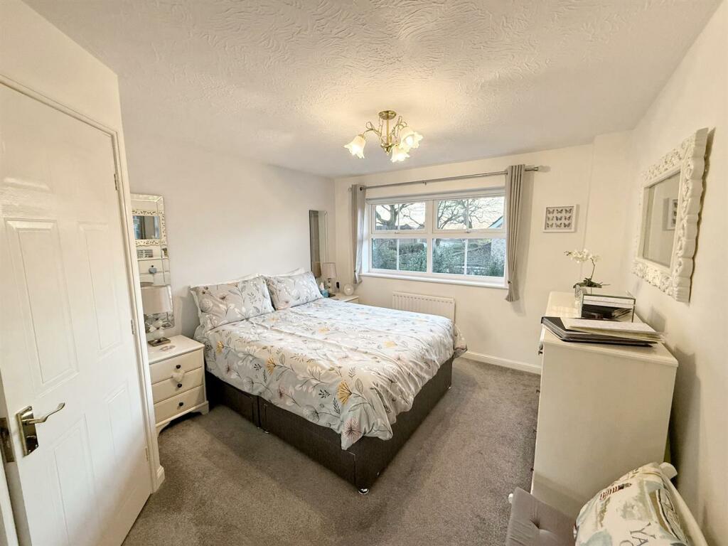 Additional property image - Bodicote Grove, Four Oaks, Sutton Coldfield