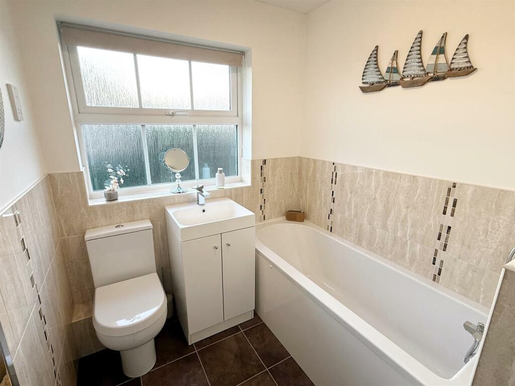 Additional property image - Bodicote Grove, Four Oaks, Sutton Coldfield