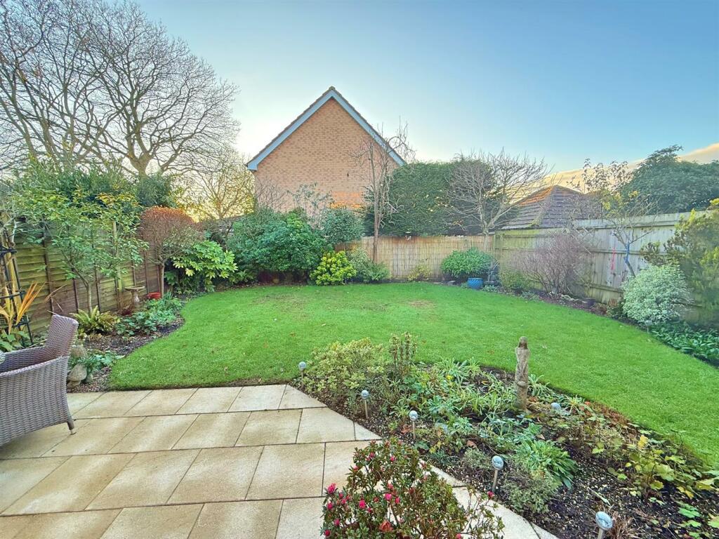 Additional property image - Bodicote Grove, Four Oaks, Sutton Coldfield