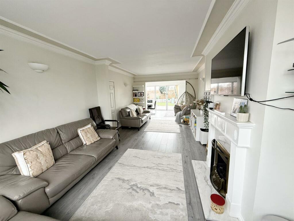 Additional property image - Rowton Drive, Streetly, Sutton Coldfield