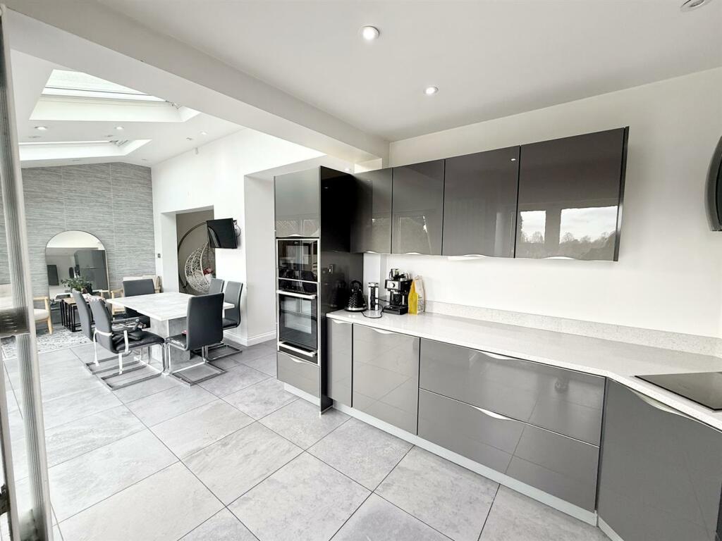 Additional property image - Rowton Drive, Streetly, Sutton Coldfield