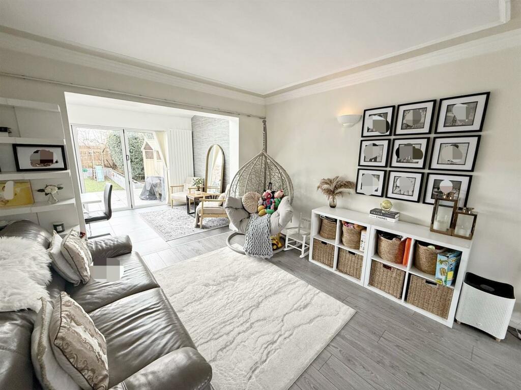 Additional property image - Rowton Drive, Streetly, Sutton Coldfield