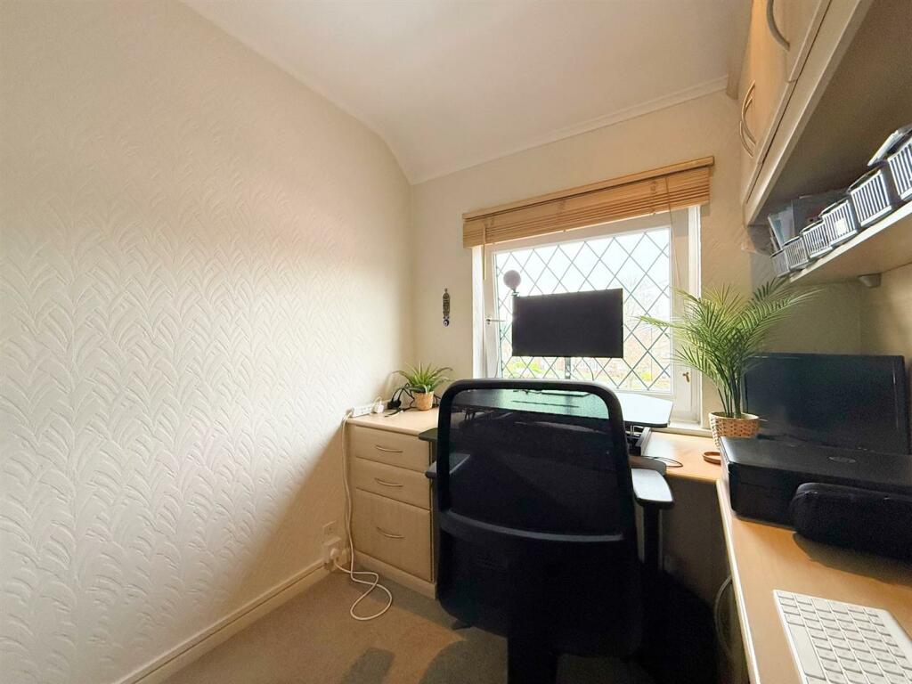 Additional property image - Rowton Drive, Streetly, Sutton Coldfield