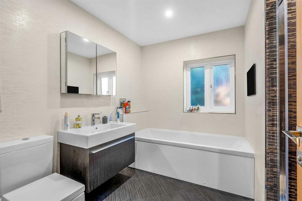 Additional property image - The Moorlands, Four Oaks Park, Sutton Coldfield
