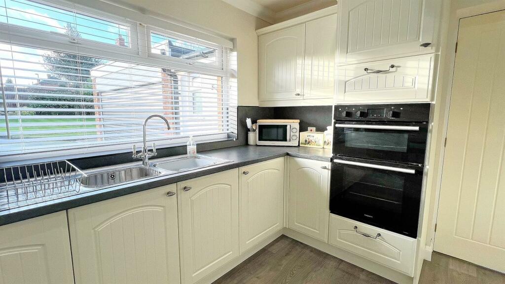 Additional property image - Farncote Drive, Four Oaks, Sutton Coldfield
