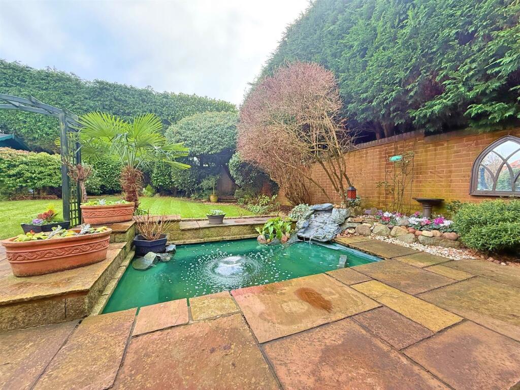 Additional property image - Shelley Drive, Streetly, Sutton Coldfield