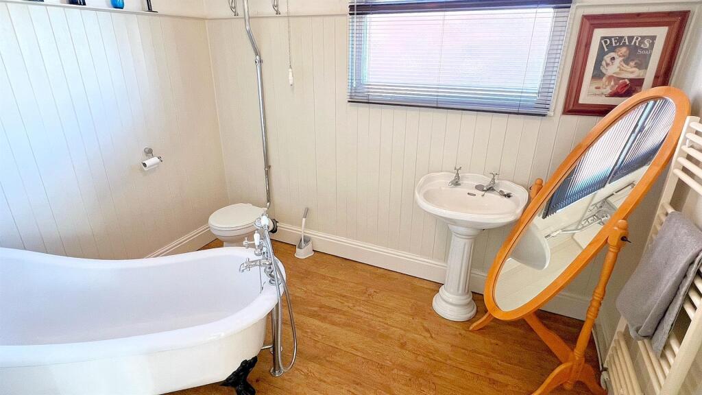 Additional property image - Rectory Close, Drayton Bassett, Tamworth