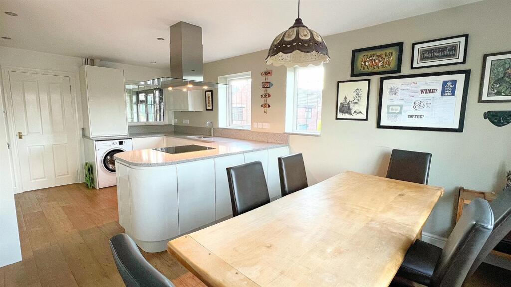 Additional property image - Welford Grove, Four Oaks, Sutton Coldfield