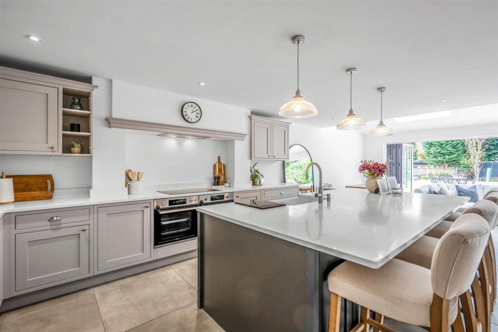 Additional property image - Streetly Crescent, Four Oaks, Sutton Coldfield