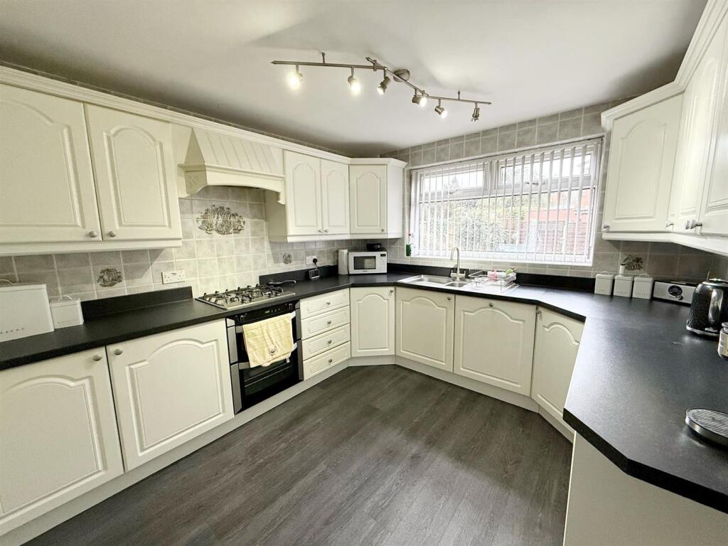 Additional property image - Chestnut Close, Streetly, Sutton Coldfield