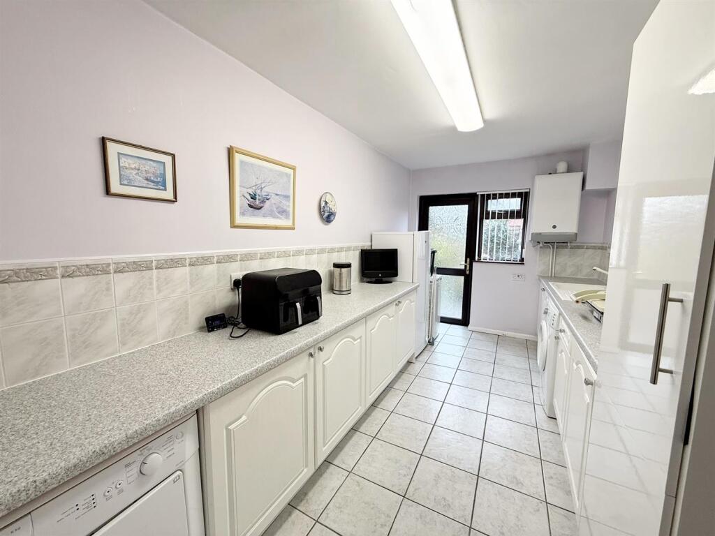 Additional property image - Chestnut Close, Streetly, Sutton Coldfield