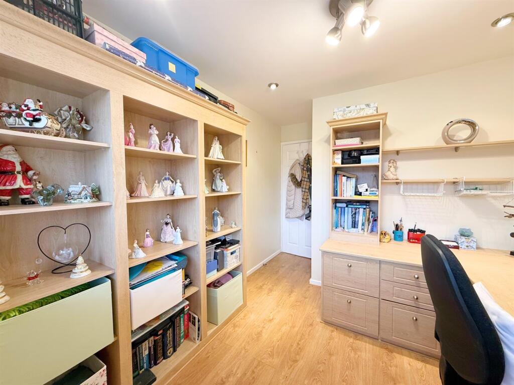 Additional property image - Chestnut Close, Streetly, Sutton Coldfield