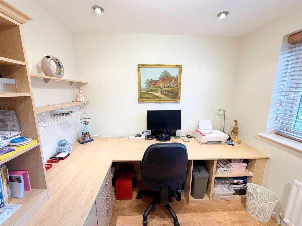 Additional property image - Chestnut Close, Streetly, Sutton Coldfield