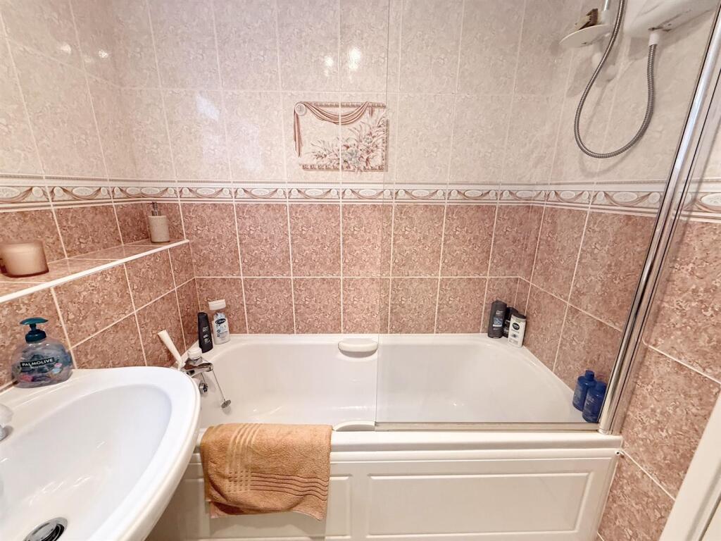 Additional property image - Chestnut Close, Streetly, Sutton Coldfield