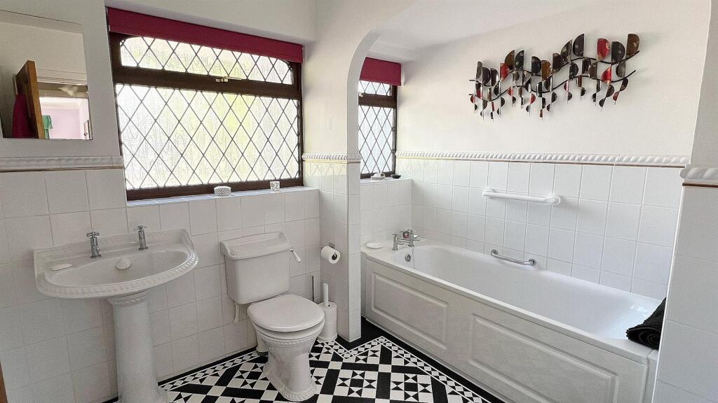 Additional property image - Middleton Road, Streetly, Sutton Coldfield