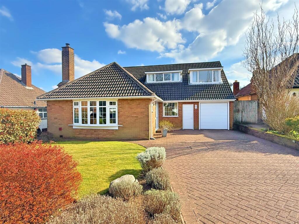 Main image of property: Thornhill Park, Streetly