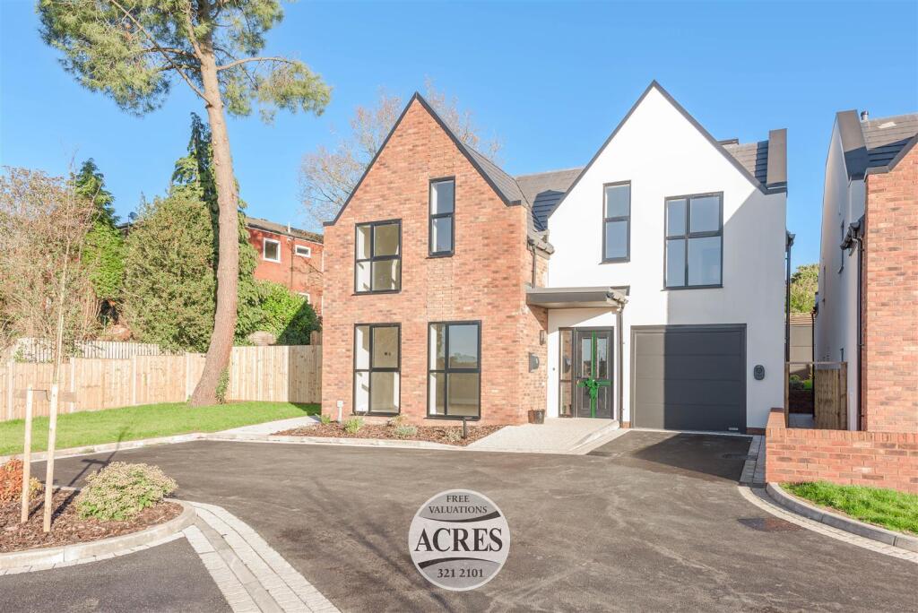 Main image of property: Lichfield Road, Four Oaks