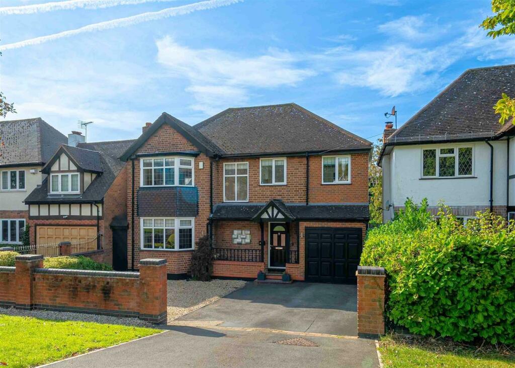 5 bedroom detached house for sale in Lichfield Road, Four Oaks, Sutton