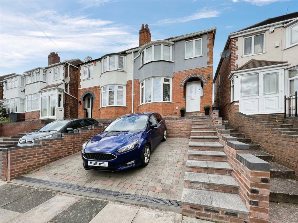 3 bedroom semidetached house for sale in Thetford Road, Great Barr, Birmingham, B42
