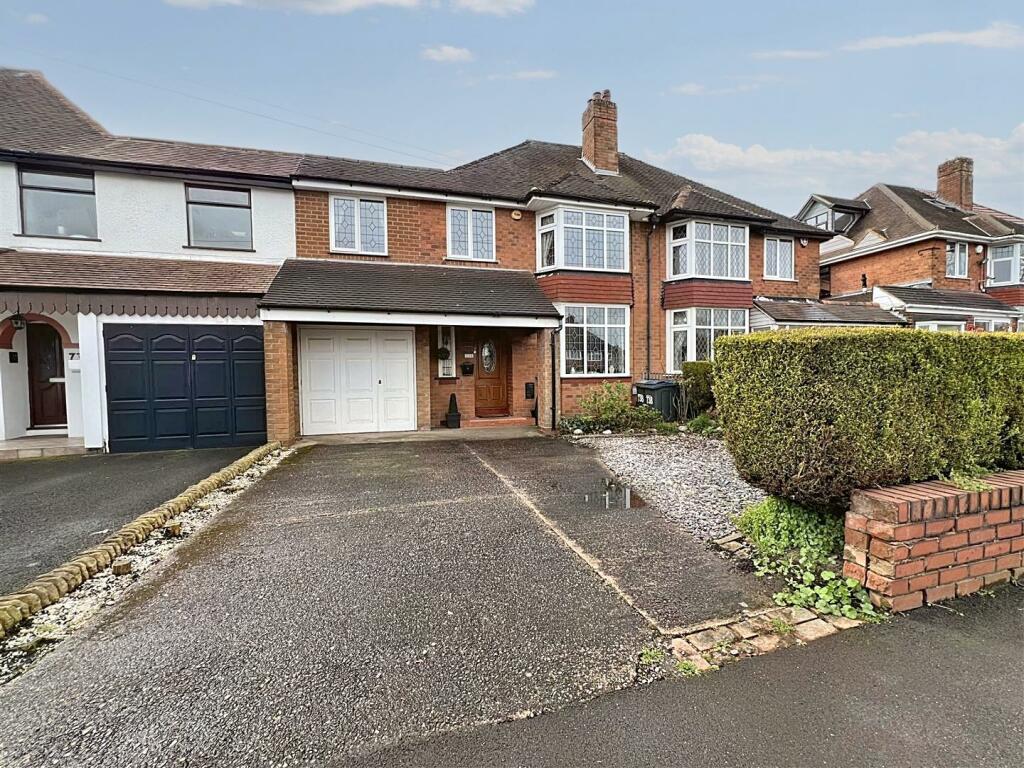 4 bedroom semi-detached house for sale in Walsall Road, Great Barr, Birmingham, B42