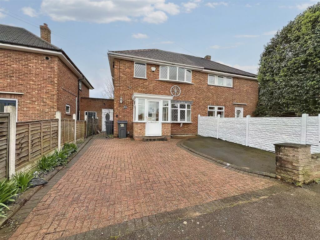 2 bedroom semidetached house for sale in Oscott School Lane, Great
