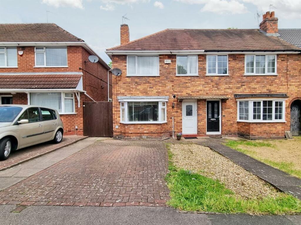 3 bedroom end of terrace house for sale in Tideswell Road, Great Barr