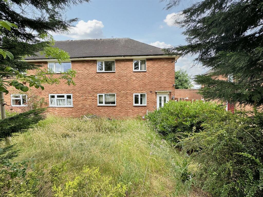 2 bedroom for sale in Darleydale Avenue, Kingstanding, Birmingham, B44