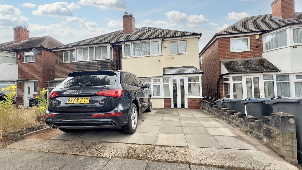3 bedroom semidetached house for sale in Perry Wood Road, Great Barr