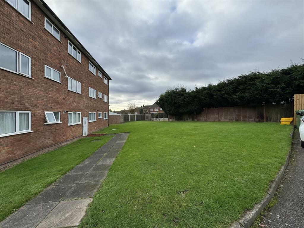 Additional property image - Dunbar Grove, Great Barr, Birmingham