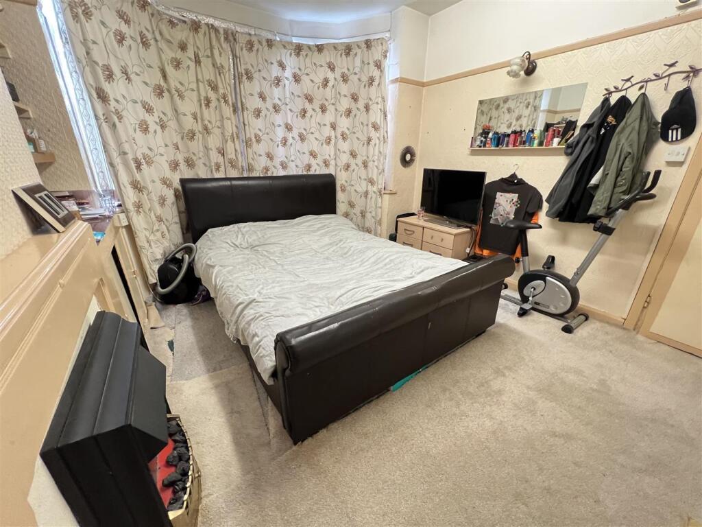 Additional property image - Hill Crest Grove, Kingstanding, Birmingham