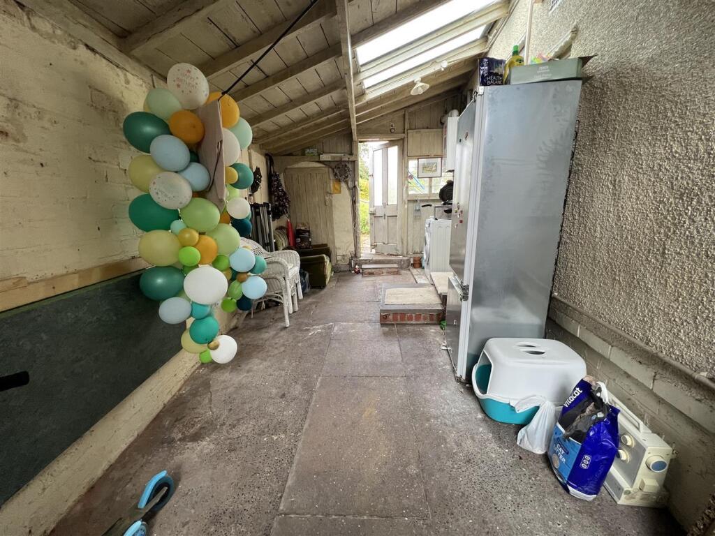 Additional property image - Hill Crest Grove, Kingstanding, Birmingham