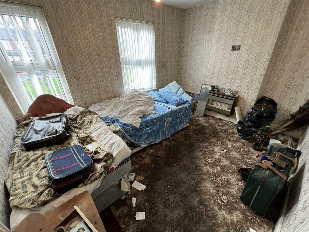 3 bedroom terraced house for sale in Farcroft Avenue, Handsworth