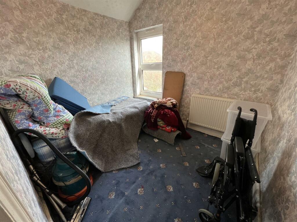 3 bedroom terraced house for sale in Farcroft Avenue, Handsworth